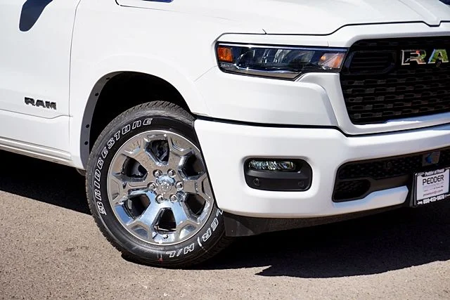 New 2026 Bright White Clear-Coat Exterior Paint RAM Big Horn/Lone Star image 4