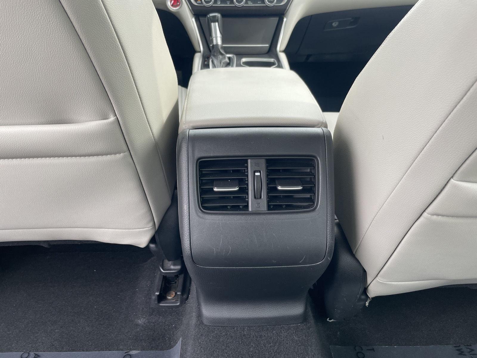 Used 2018 Champagne Frost Pearl Honda Touring 1.5T image 20