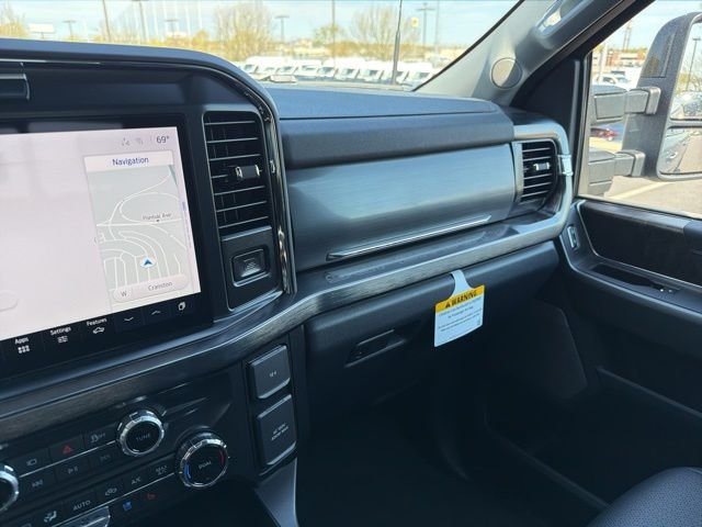 New 2026 Glacier Gray Metallic Tri-Coat Ford F-250® Lariat® image 22