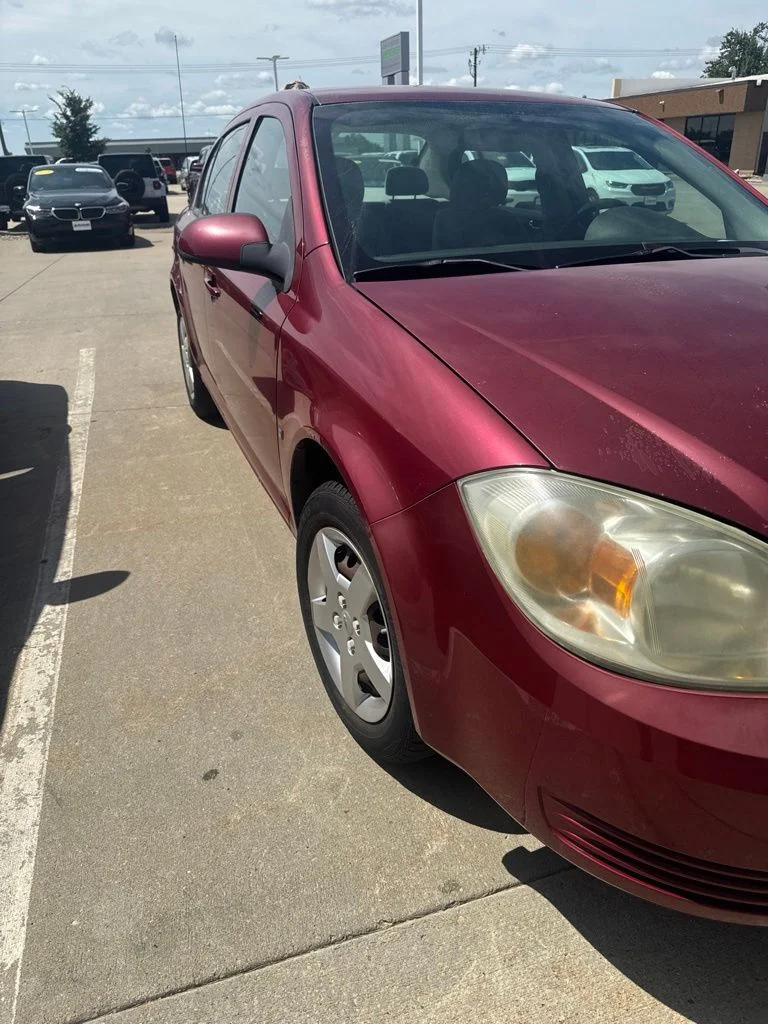 Used 2008 Red Chevrolet LT image 6