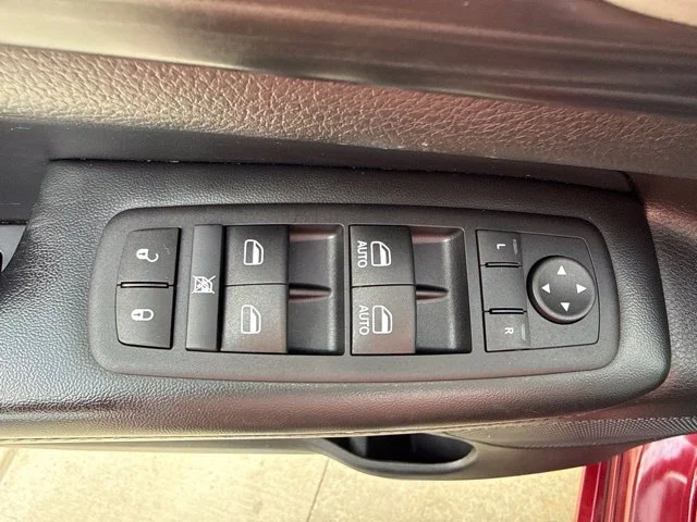 Used 2021 Red Jeep Laredo X image 12