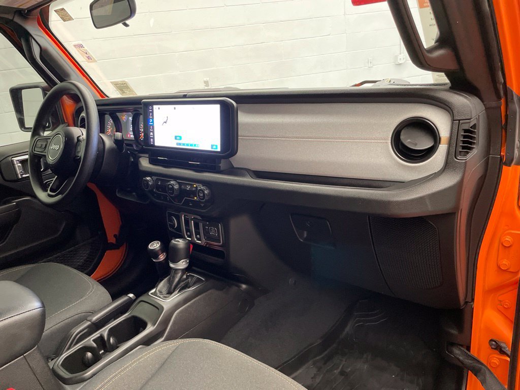 Certified Used 2025 Joose Jeep Sport image 22