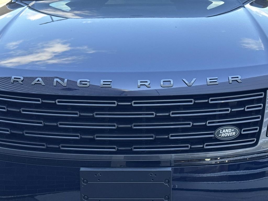 2023 Land Rover Range Rover SE - Photo 11