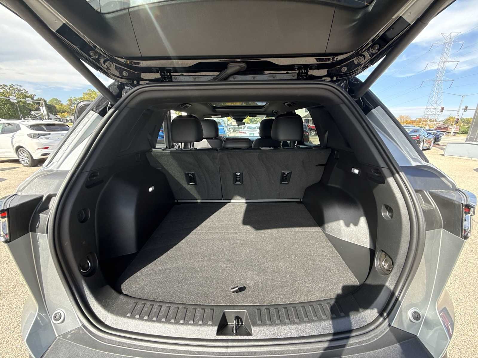 2025 Chevrolet Equinox RS - Photo 25