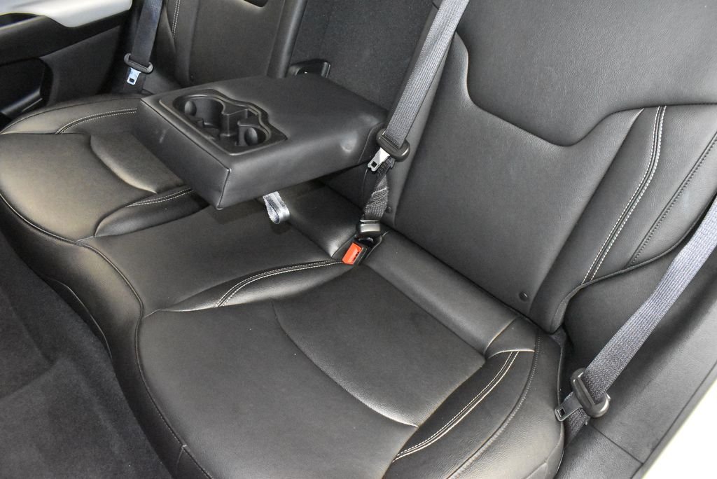 Used 2025 White Jeep Limited image 33