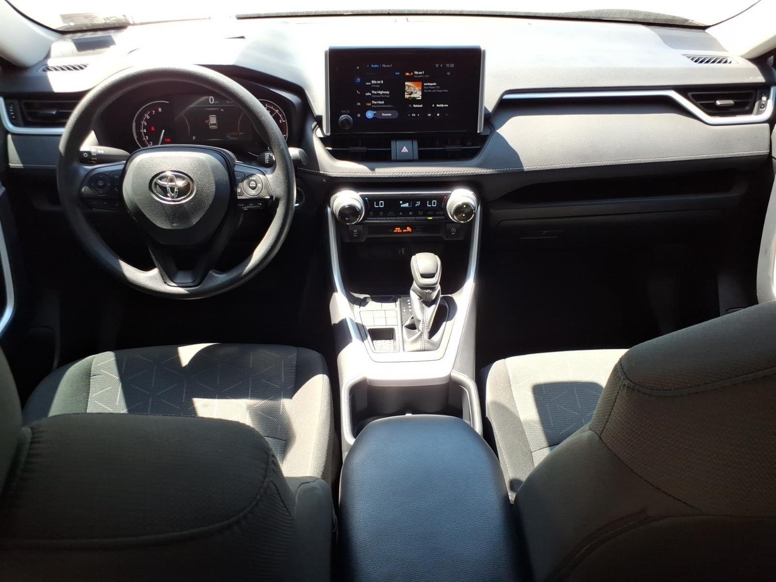Used 2025 Silver Sky Metallic Toyota XLE image 22