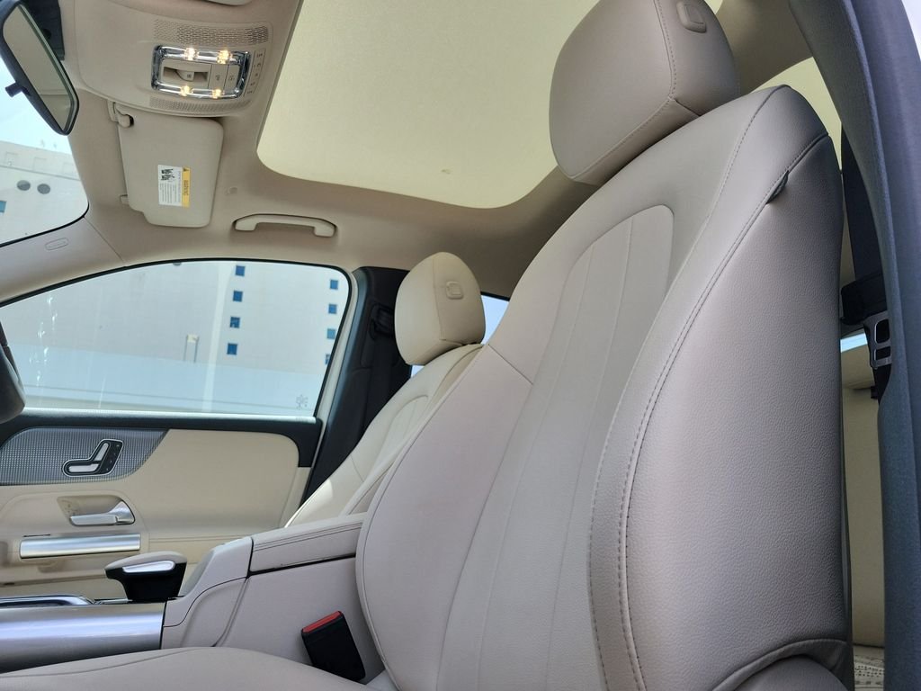 Certified Used 2023 White Mercedes-Benz GLA 250 image 22