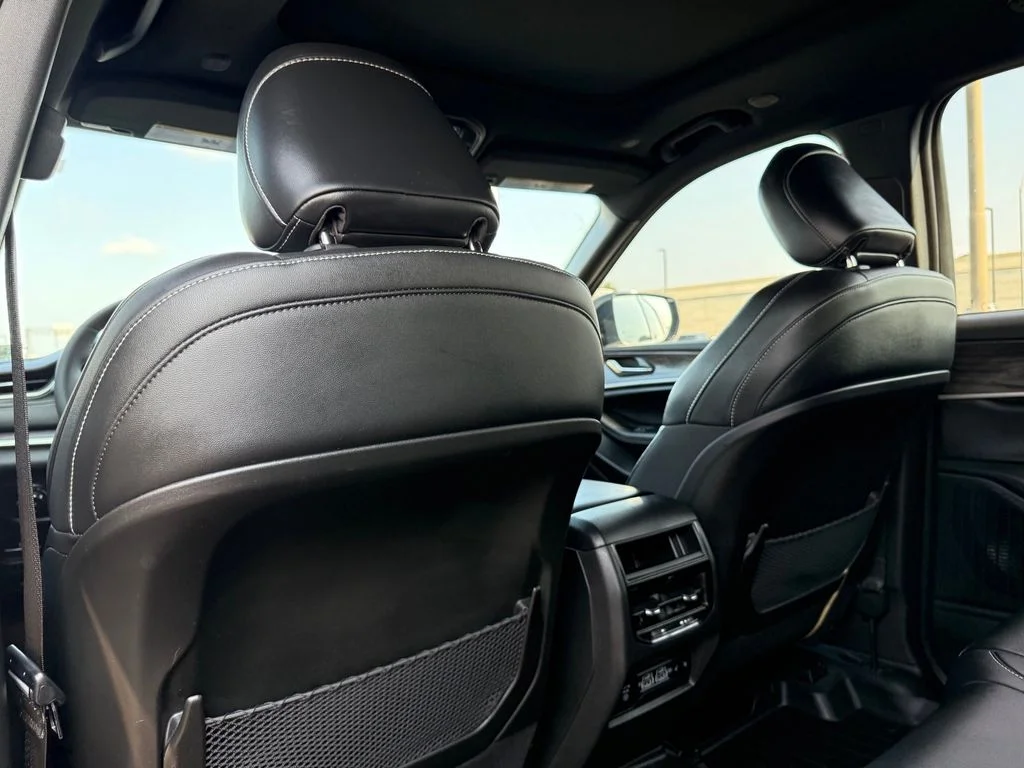 Used 2024 White Jeep Limited image 18