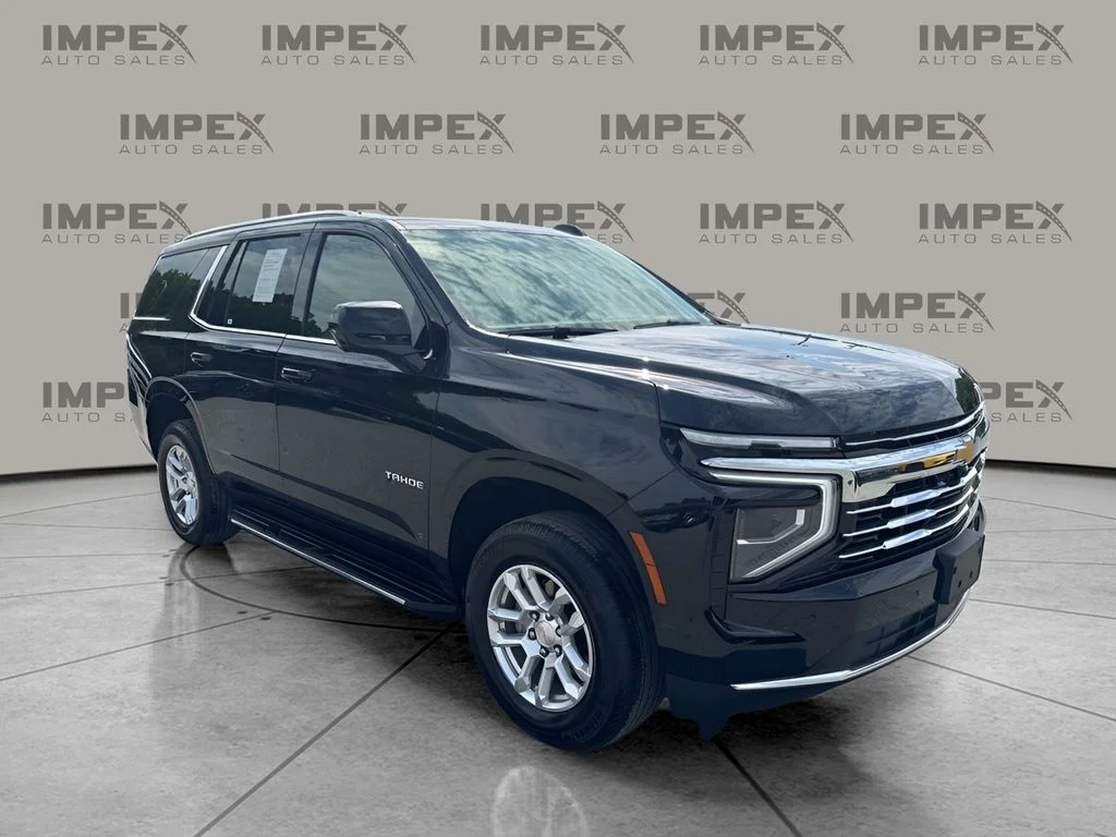 Used 2025 Black Chevrolet LT image 7