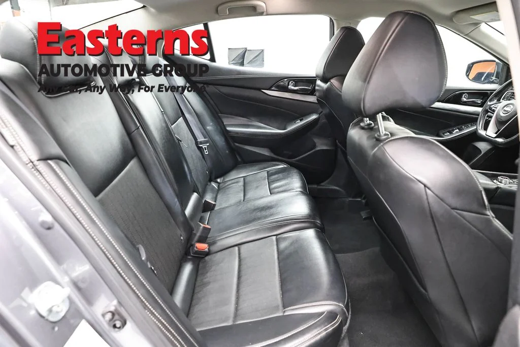 Used 2023 Gray Nissan SV image 24