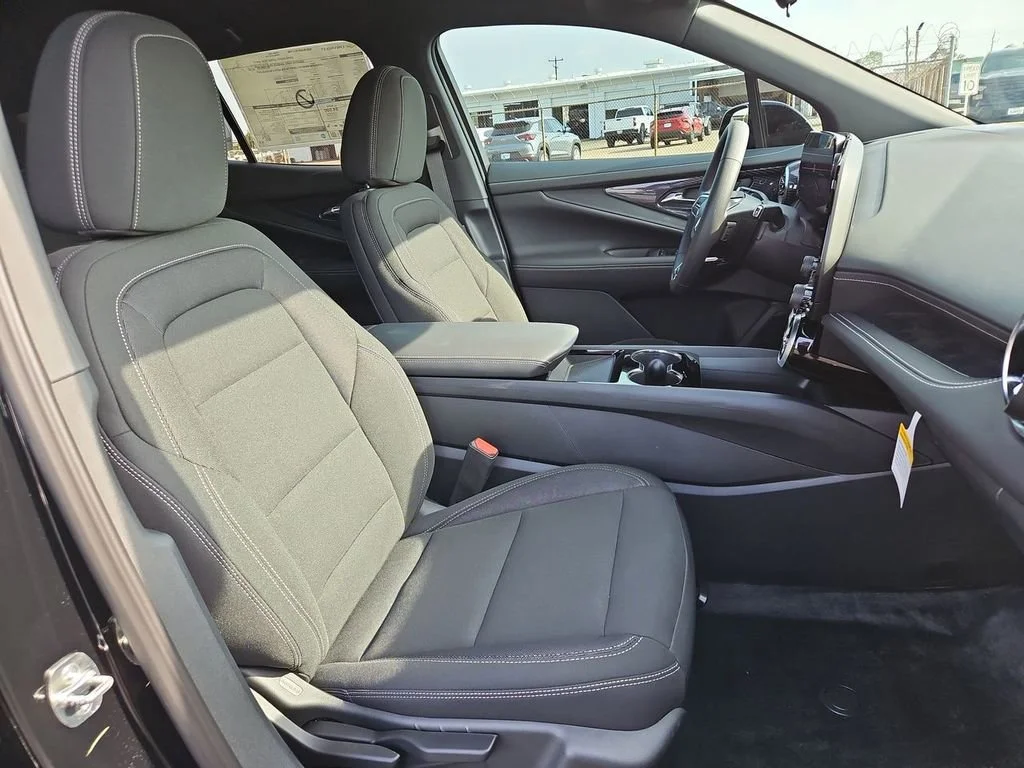 New 2026 Black Chevrolet LT image 19