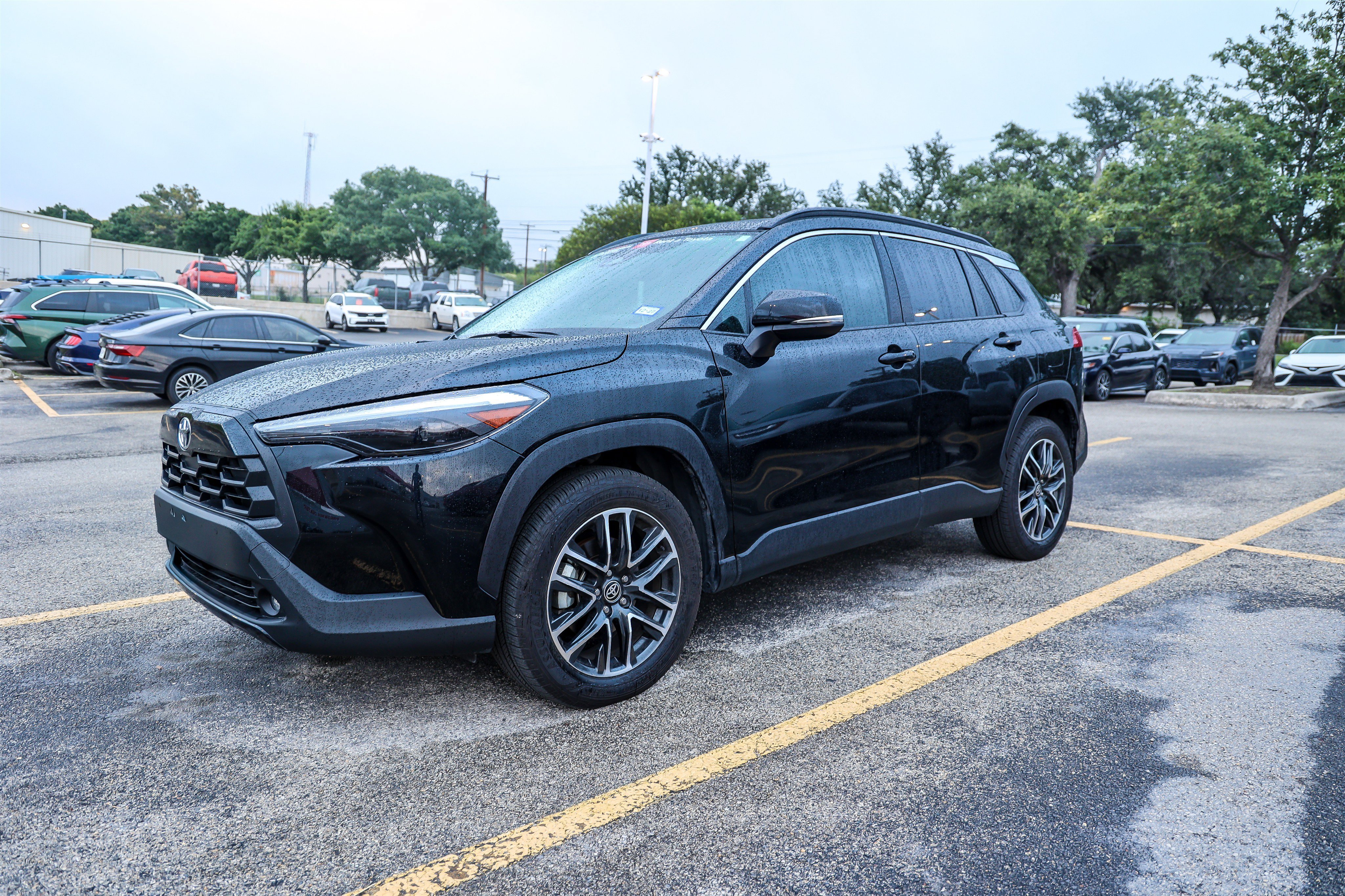 Used 2026 JET BLACK Toyota XLE image 2