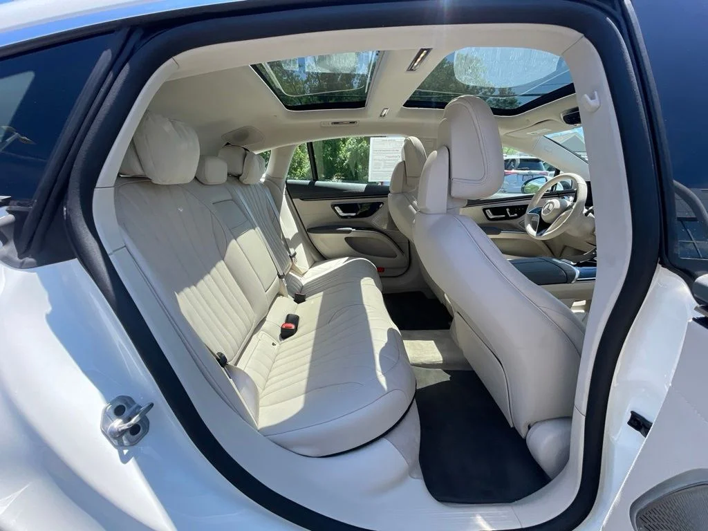 Used 2022 White Mercedes-Benz 450 image 21