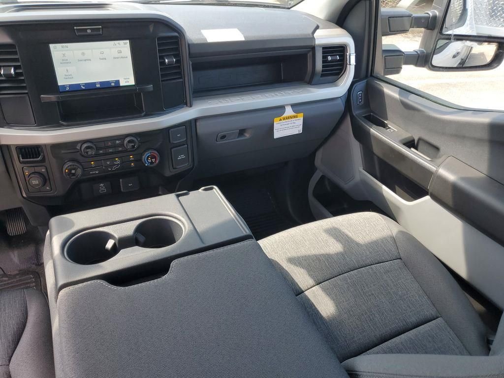 New 2026 Oxford White Ford F-550® XL image 28