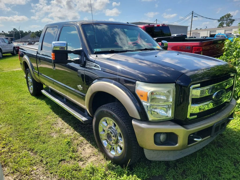 2013 Ford F-250 Lariat 4x4 Crew Cab 156 in's photo