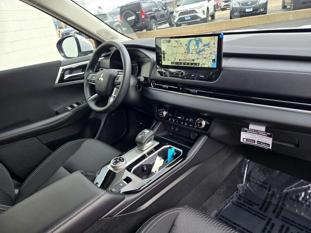 New 2026 White Mitsubishi ES 1.5T S-AWC image 5