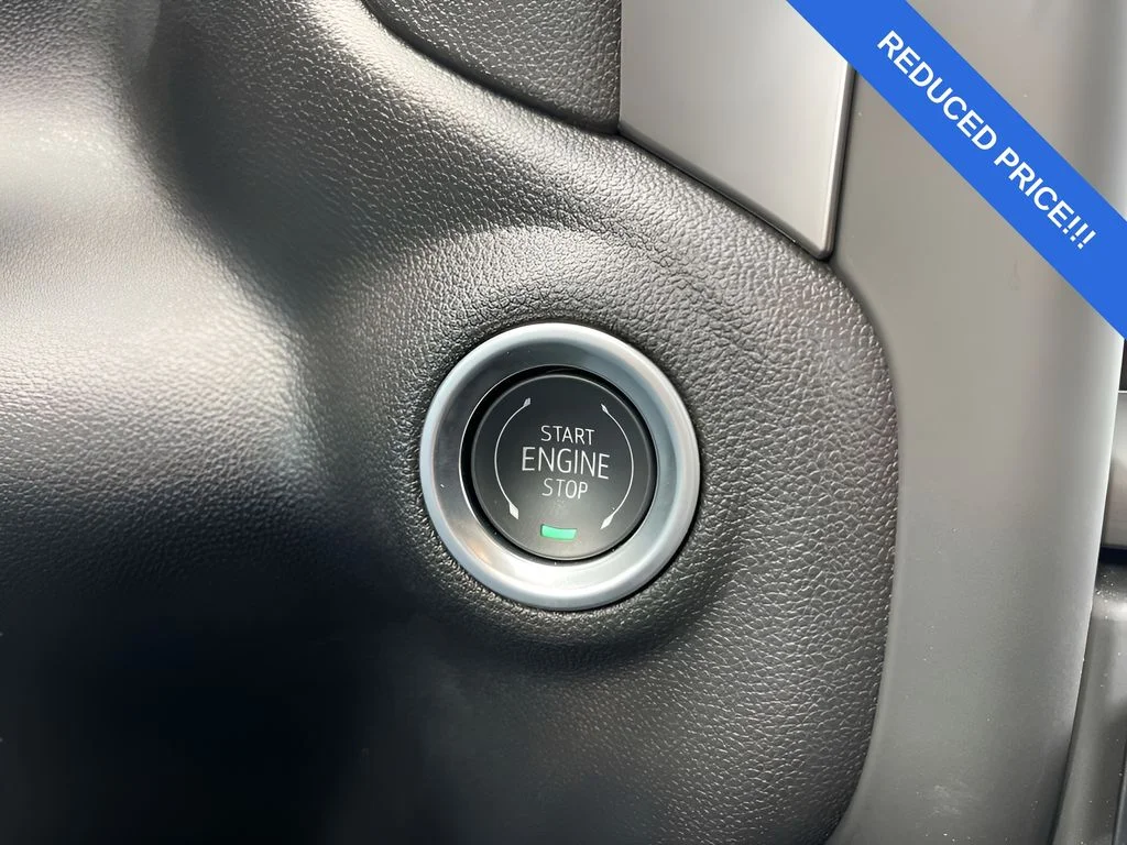 Used 2024 Silver GMC Pro image 18