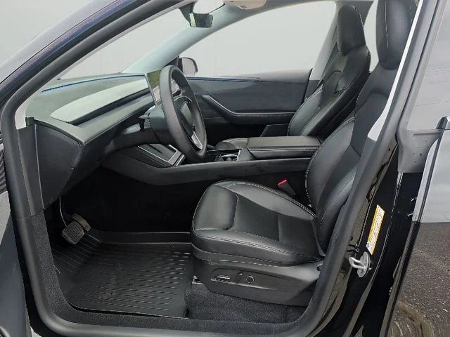 Used 2026  Tesla LONG RANGE image 15