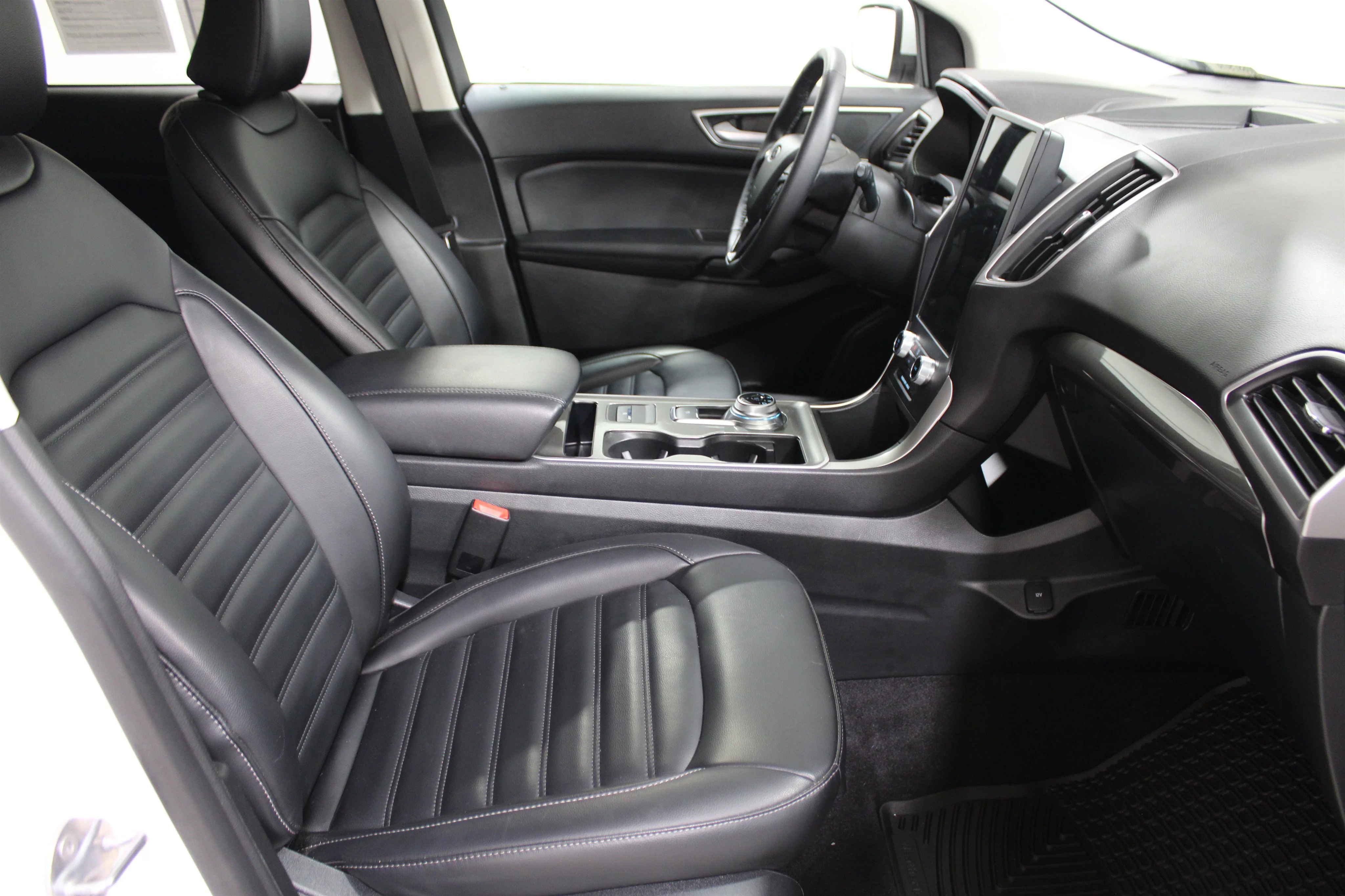 2024 Ford Edge SEL - Photo 24