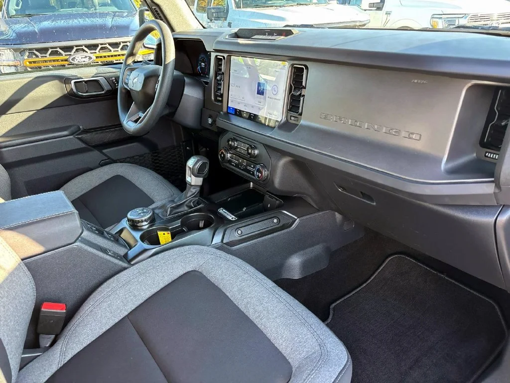 Used 2025 White Ford  image 15