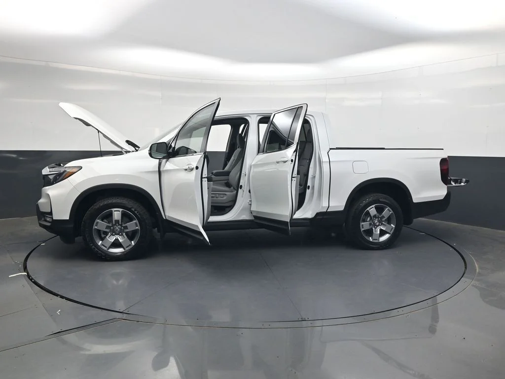 New 2026 Platinum White Pearl Honda RTL image 37