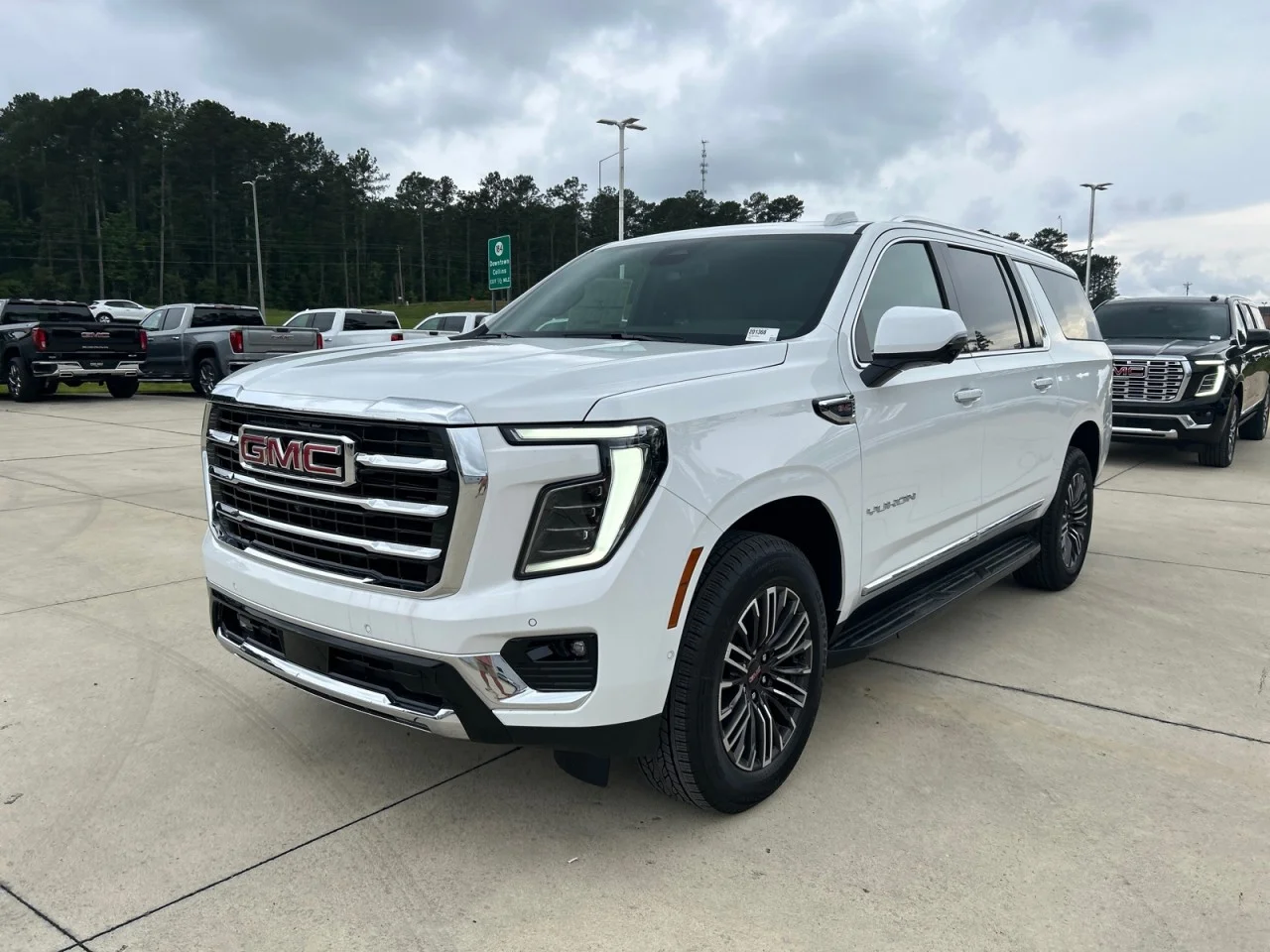 2026 GMC Yukon 2WD Elevation's photo