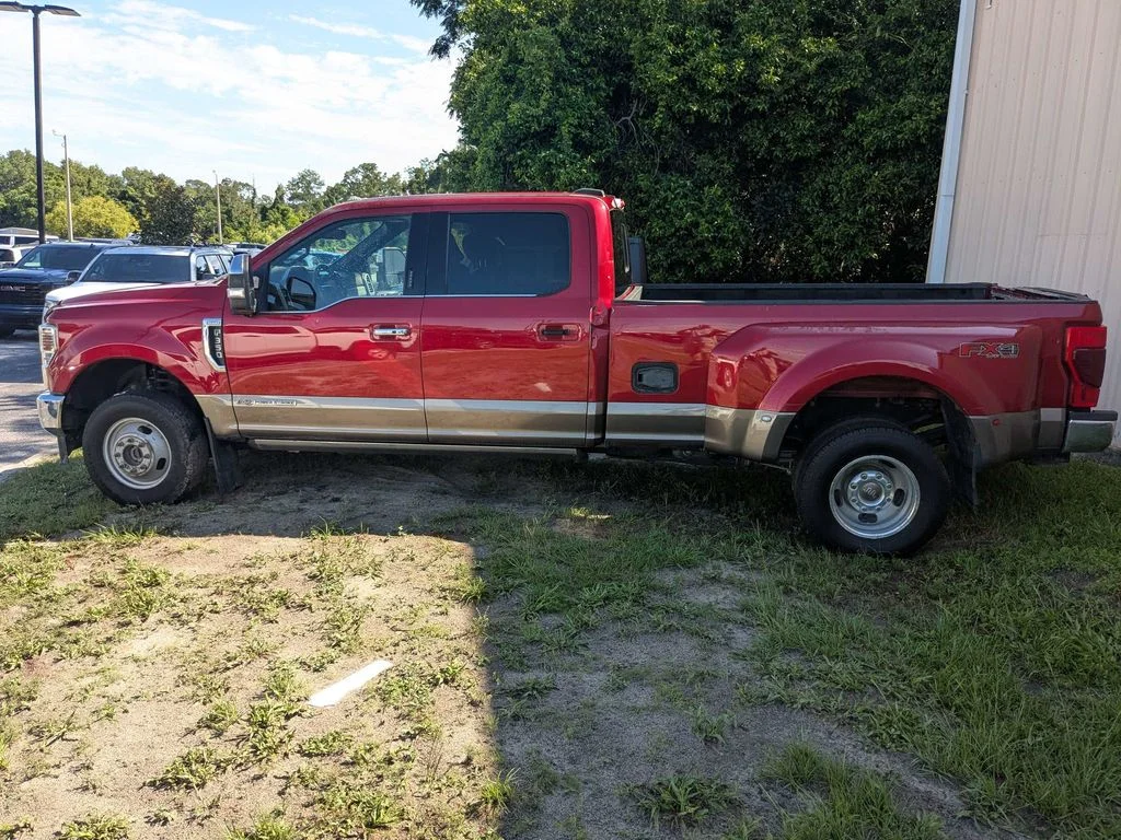 Used 2021 Red Ford King Ranch image 6