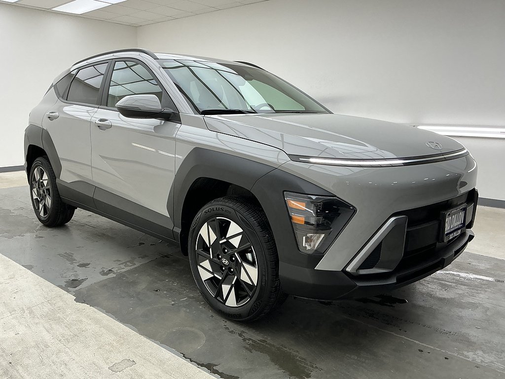 Used 2024 Cyber Gray Metallic Hyundai SEL image 3