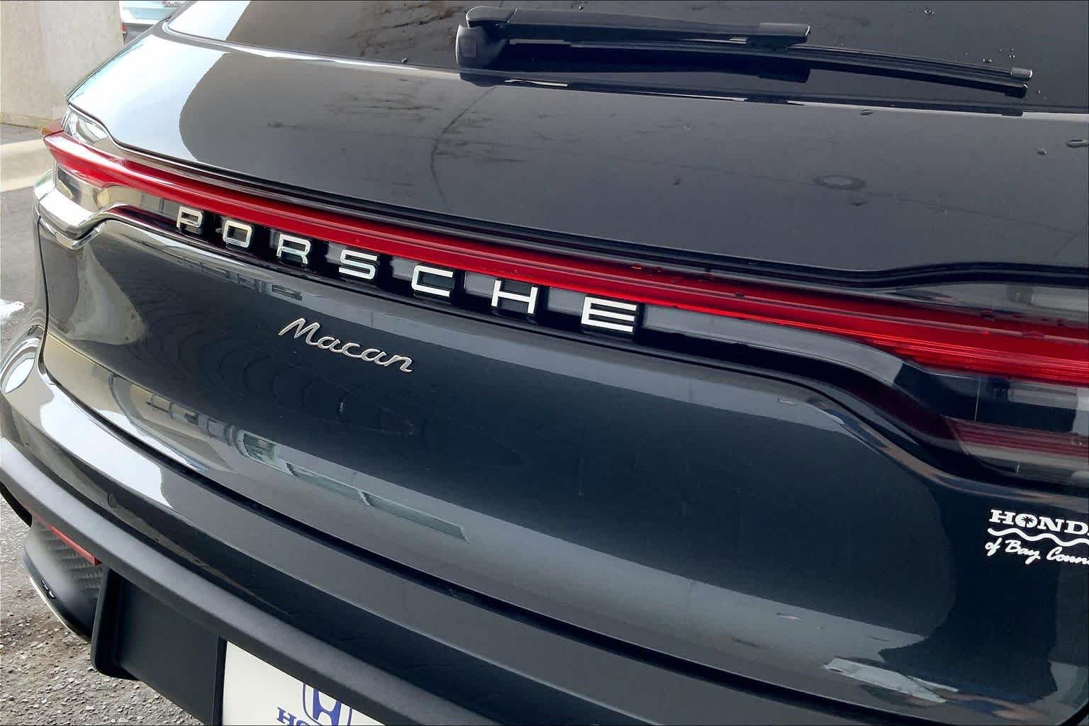 2022 Porsche Macan Base - Photo 33
