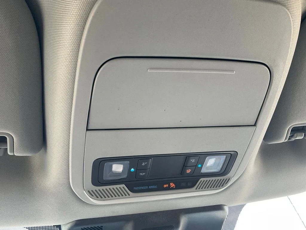 Used 2023 Silver Ford XLT image 24