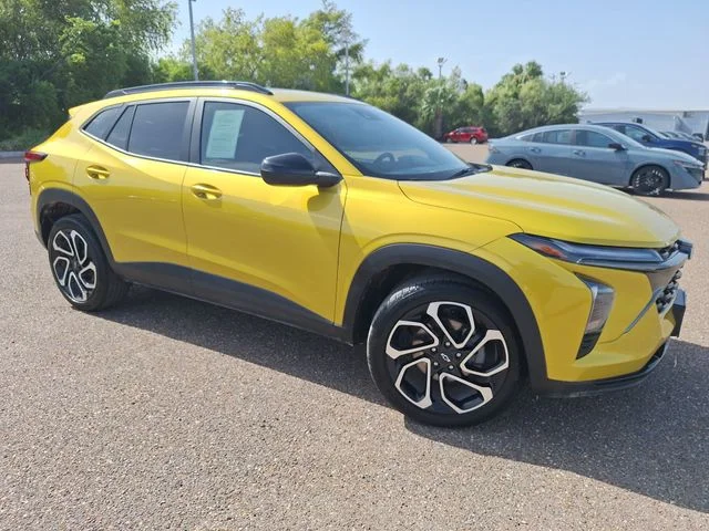 Used 2025 Yellow Chevrolet 2RS image 1
