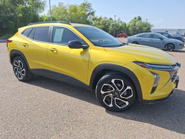 Used 2025 Yellow Chevrolet 2RS image 1