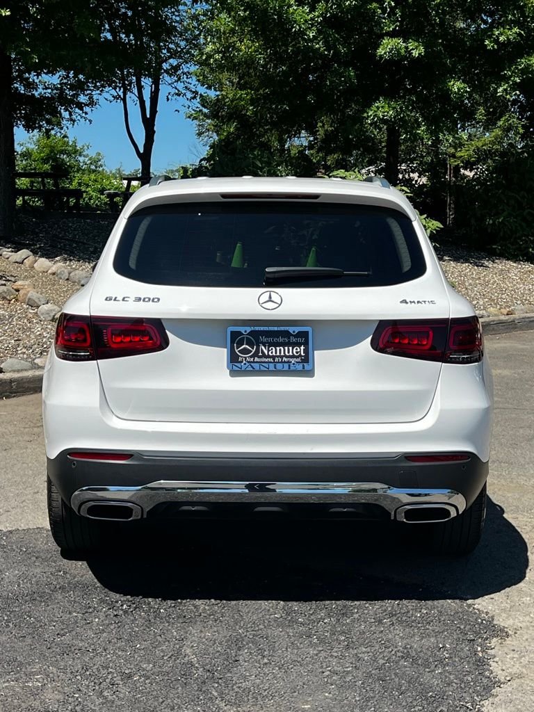 Certified Used 2022 White Mercedes-Benz GLC 300 image 6