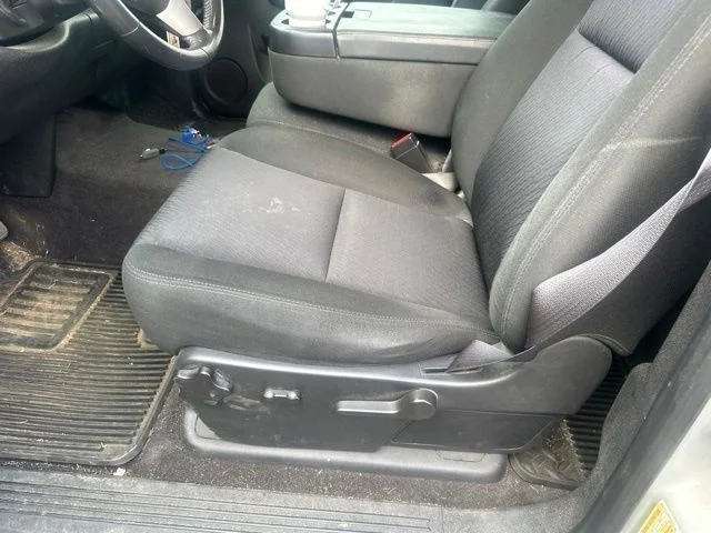 Used 2014 Silver Chevrolet LT image 30