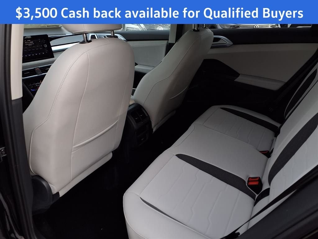 2025 Volkswagen Taos SE - Photo 19