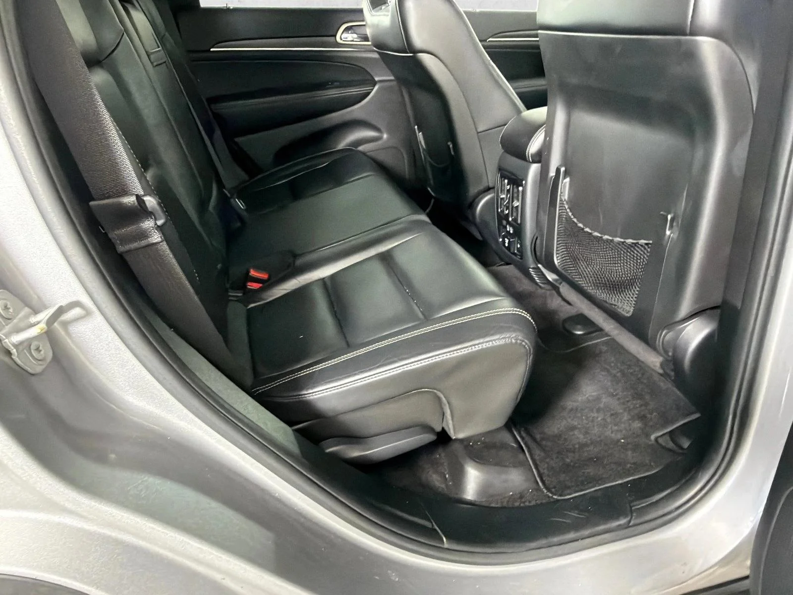Used 2017 White Jeep Limited image 17