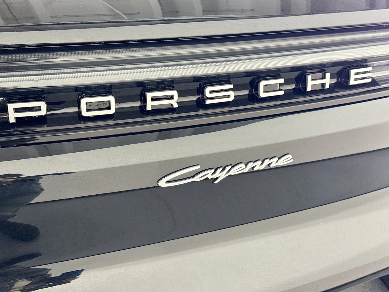 New 2026 Chromite Black Metallic Porsche E-Hybrid image 26