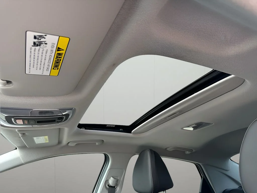 Used 2024 Serenity White Hyundai Limited image 13
