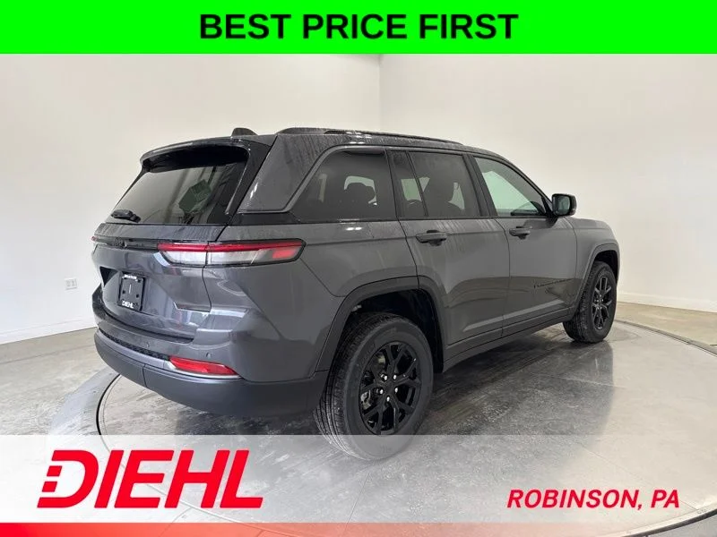 New 2026 Baltic Gray Metallic Clearcoat Jeep Altitude image 7