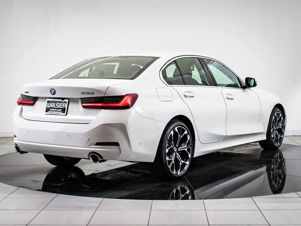 Used 2025 Alpine White BMW 330i xDrive image 10