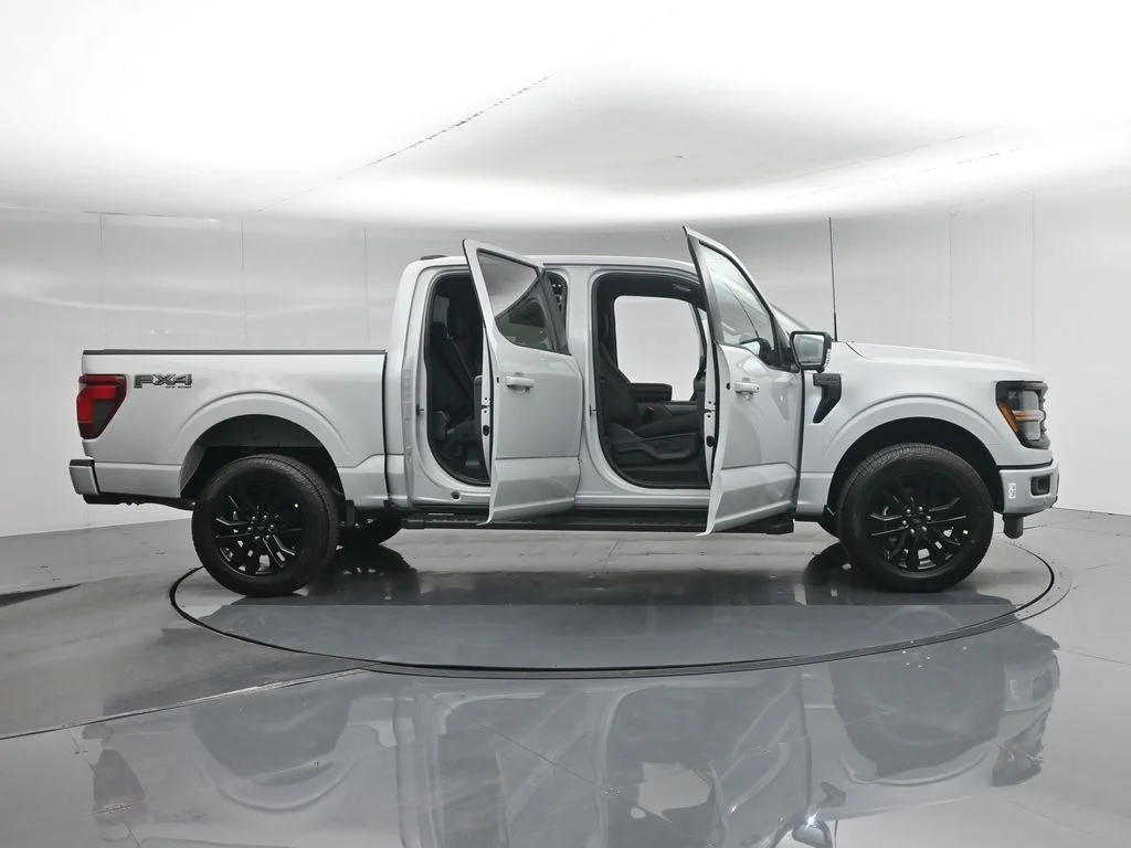 New 2026 Avalanche Ford XLT image 4