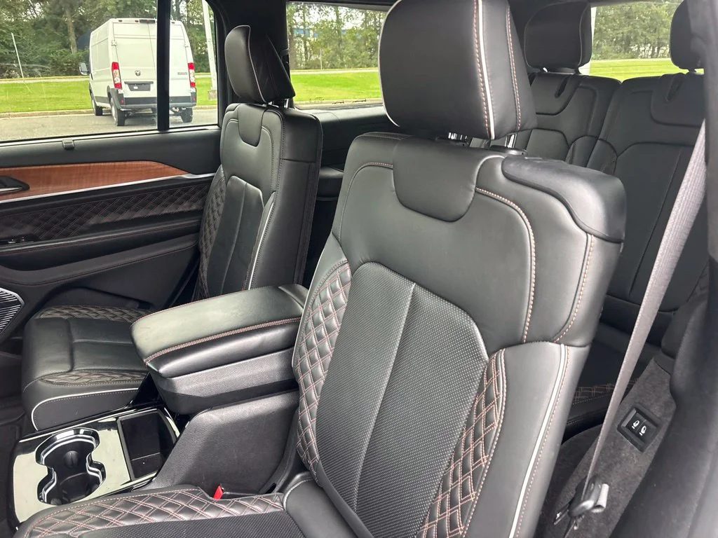 Used 2021 Black Jeep Summit image 17
