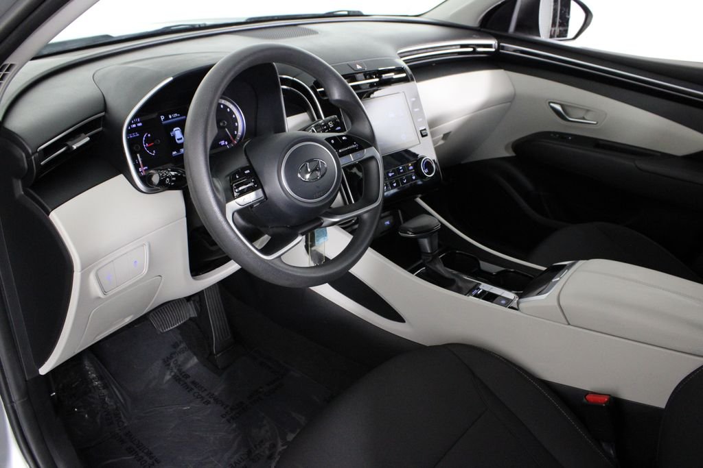 Certified Used 2023 Silver Hyundai SE image 19