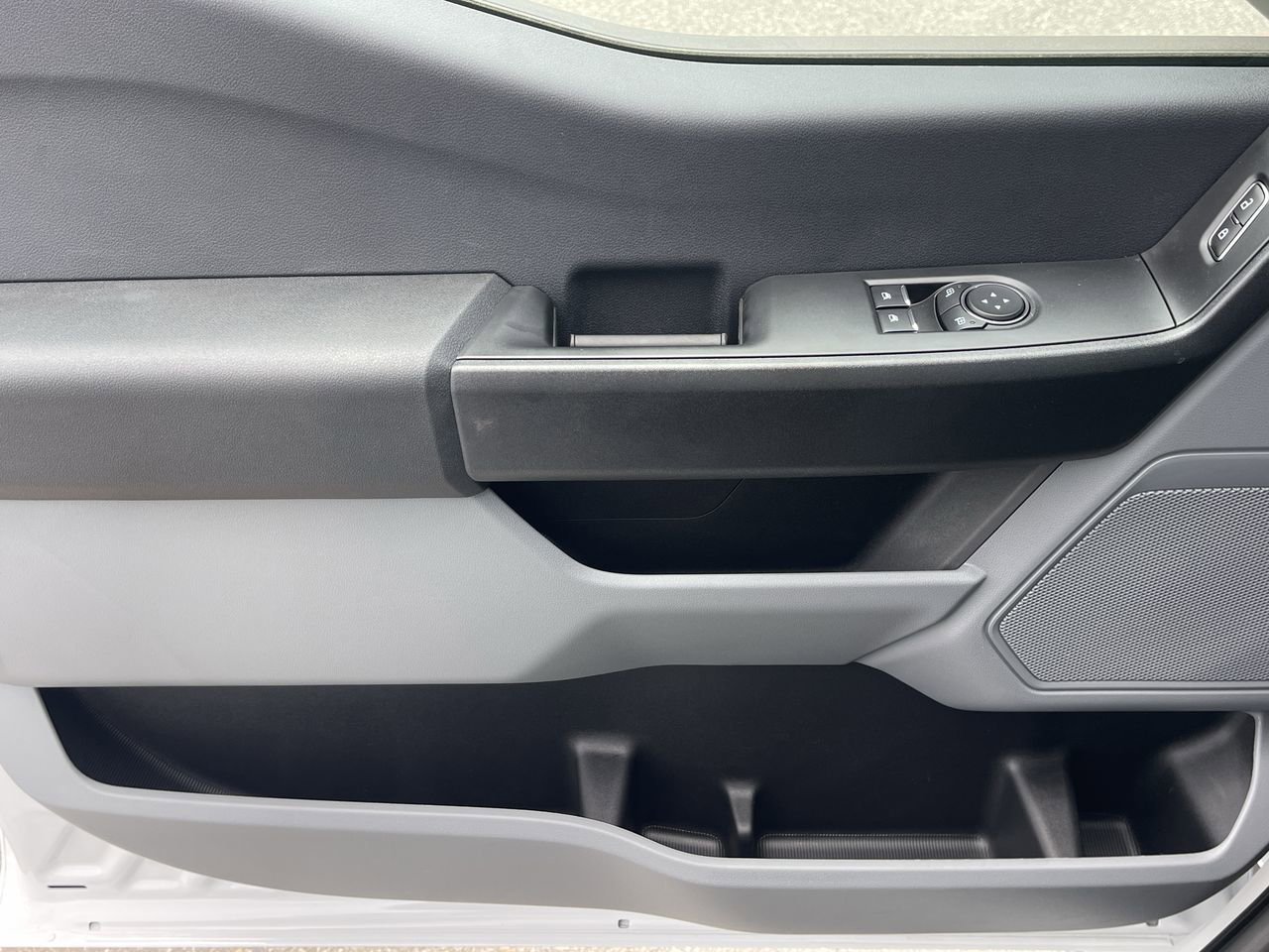 New 2025 Oxford White Ford XL image 19