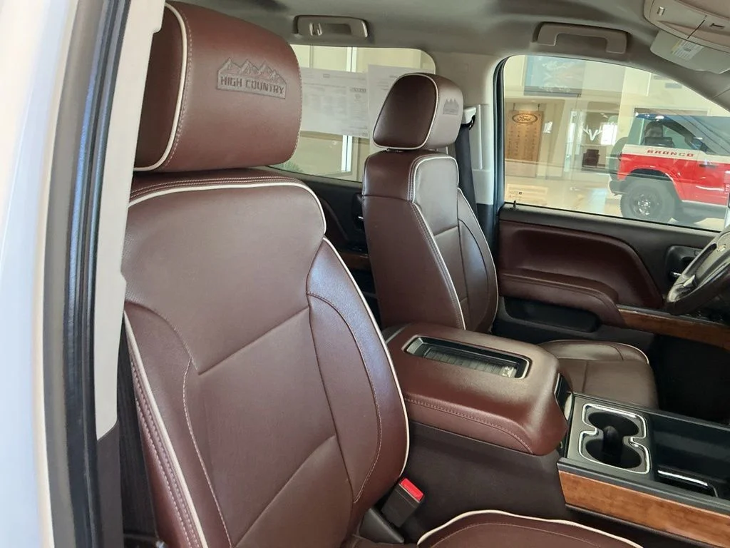 Used 2017 Pearl Chevrolet High Country image 30