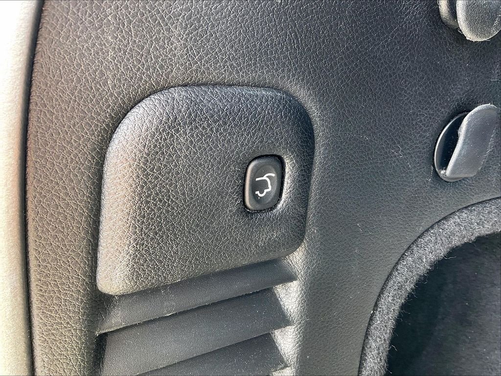 Used 2021 Bright White Clearcoat Jeep Overland image 37