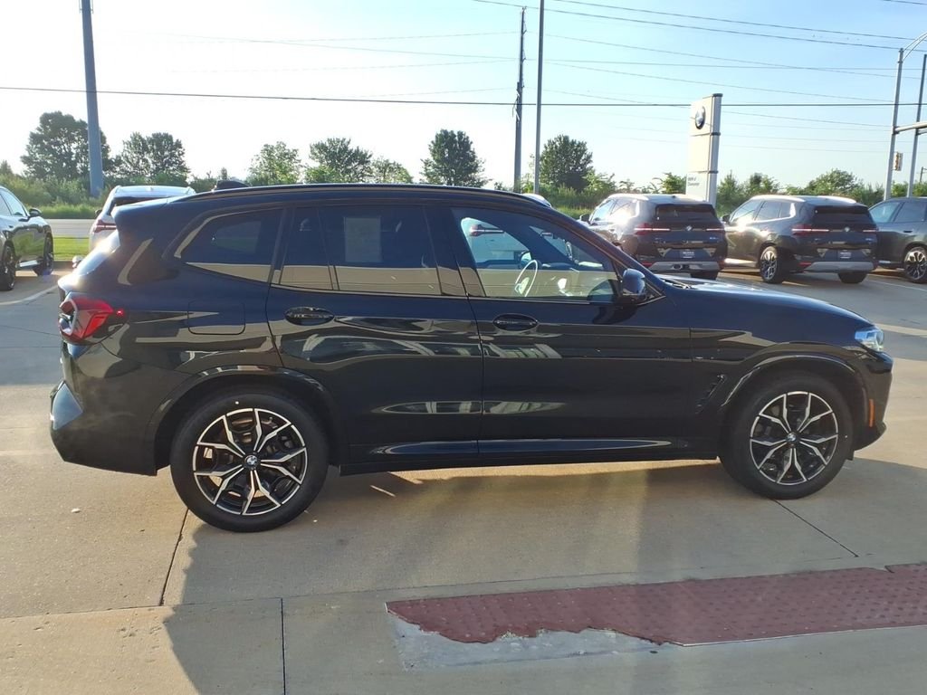 Used 2024 Black Sapphire Metallic BMW xDrive30i image 16