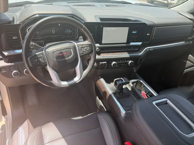 Used 2022 Silver GMC SLT image 14