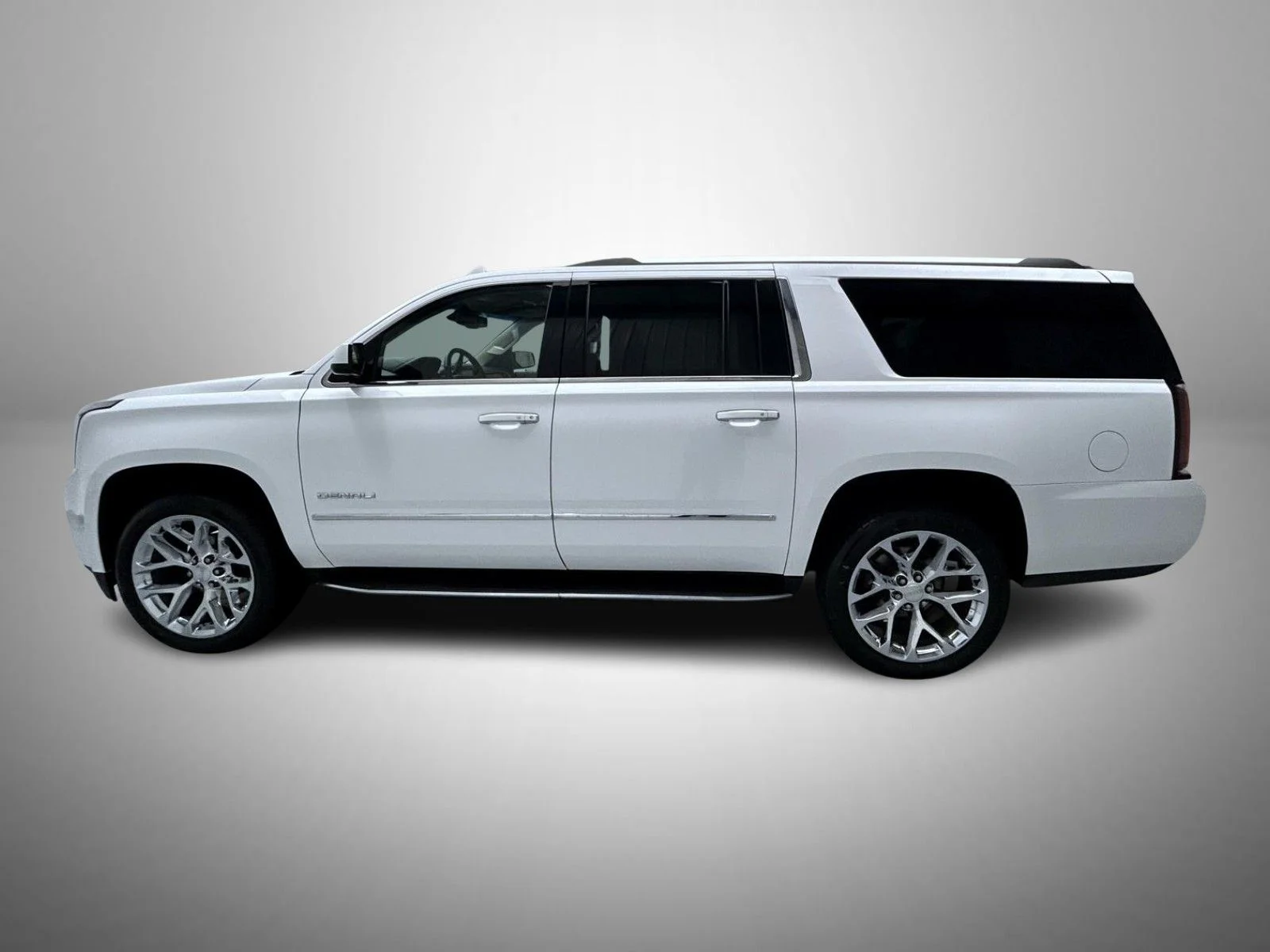 Used 2019 White GMC Denali image 8