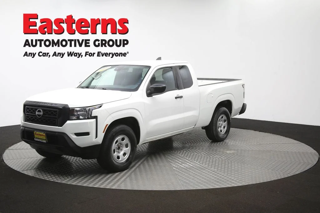 Used 2022 White Nissan S image 56